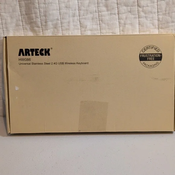 Black USB Wireless Keyboard - Picture 2 of 2